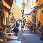 Vecchio Le Comte De Nice